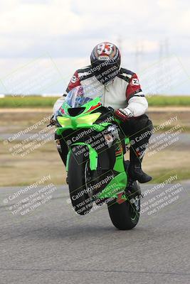 media/Apr-26-2024-TrackDaz (Fri) [[c4b677d280]]/B Group/120pm (Wheelie Bump)/
